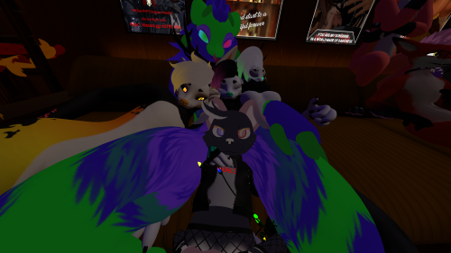 VRChat_2022-12-23_00-13-45.256_7680x4320.png