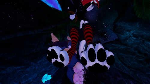VRChat_2022-12-26_20-59-21.316_7680x4320.png