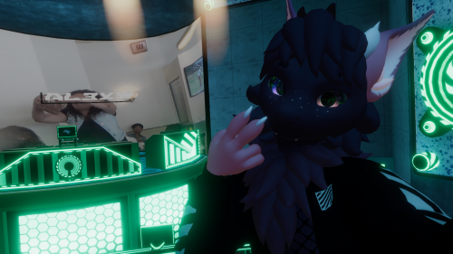 VRChat_2023-06-10_22-39-07.018_1920x1080.png