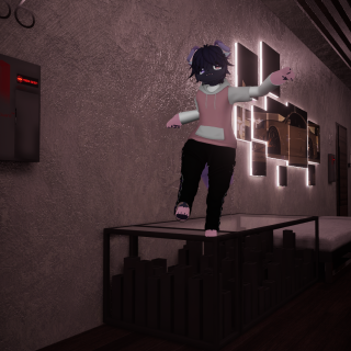 VRChat_2023-10-05_23-48-12.711_1080x1920