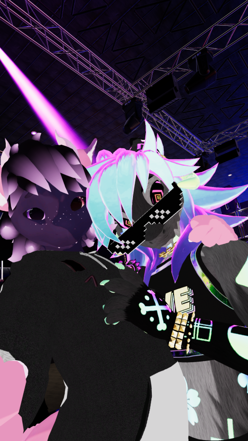 VRChat_2023-11-18_17-52-10.902_1080x1920.png