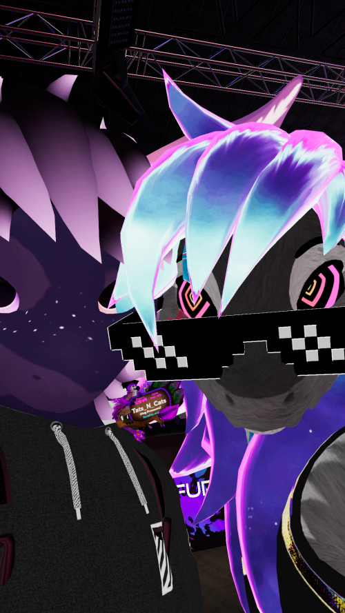 VRChat_2023-11-18_17-52-29.073_1080x1920.png