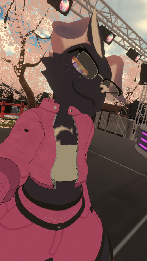 VRChat_2024-05-16_08-27-53.576_1080x1920.png