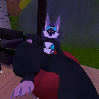 VRChat_2024-05-18_21-32-27.693_1080x1920