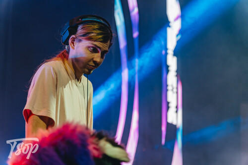Anthrocon-2025-Sunday-138-Alexx.jpg