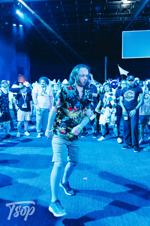 Anthrocon-2025-Sunday-172-Alexx.jpg