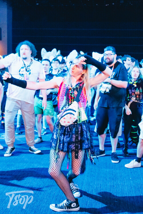 Anthrocon-2025-Sunday-177-Alexx.jpg
