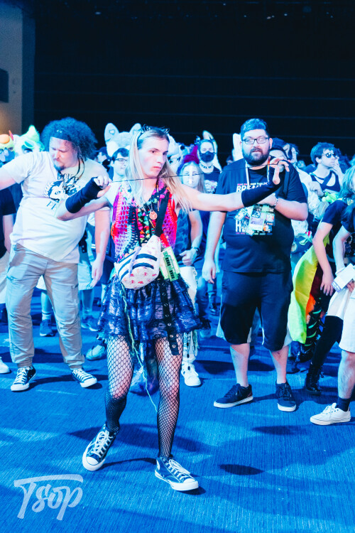 Anthrocon-2025-Sunday-178-Alexx.jpg