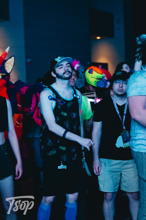 Anthrocon-2025-Sunday-183-Alexx.jpg