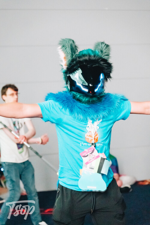 Anthrocon-2025-Sunday-195-Alexx.jpg